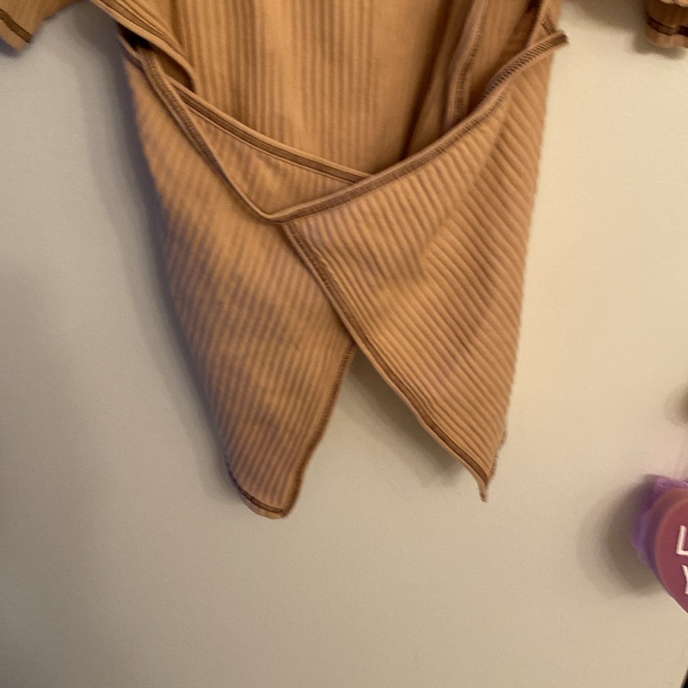 RSL Ribbed Short Sleeve Belted Top — Tan - Picture 7 of 8